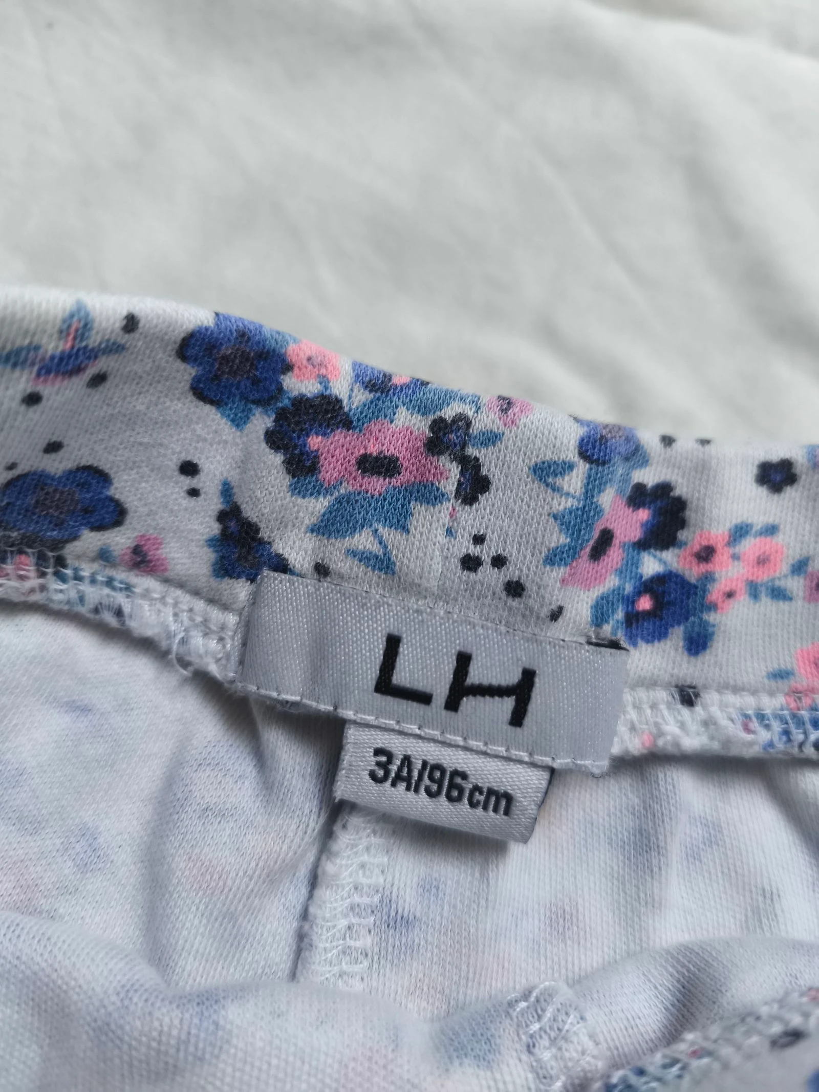 Lote de 2 shorts ligeros para niña (3 años) – photo 6